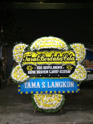 Papan Bunga Duka di Kebon Kelapa